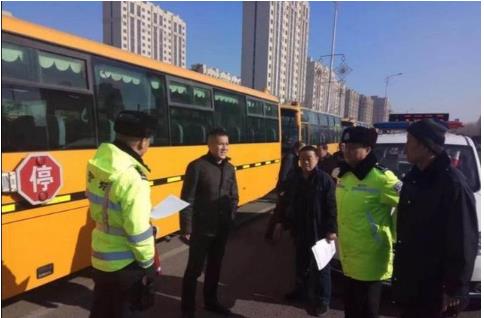 一校一策保安全 吉林省交警全力護航開學(xué)